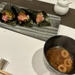 Shinjuku Sushi Yokota - トロタク巻きと赤出汁