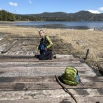 東電小屋 - 沼尻休憩所跡地に到着。入口の「尾瀬沼山荘」からはゆっくりと歩いて1時間50分でした