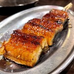 大衆割烹 足立屋 - ＊ウナギ串焼き（¥770）