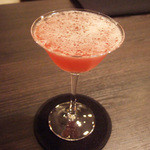 ブランシュ - 柚子とクランベリーのカクテル(900円)