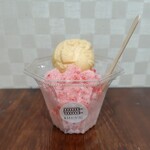 たいやき わらしべ - いちごかき氷