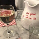 MISCUSI - 白のグラスワインで乾杯！