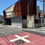 ごほうびおむすび - 金城市場、ちょっと殺風景だけど美味しいが見つかります