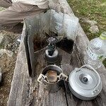 東電小屋 - ベンチで珈琲を沸かして