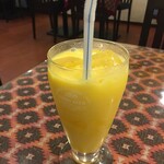 インド料理 パリワル - マンゴーラッスィー