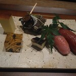 かわむら出汁茶 - 握りふたつといろいろな酒肴