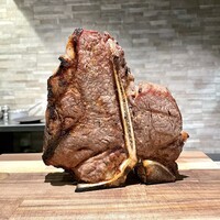 COWMAN STEAK CLUB - ④PORTER HOUSE Tボーンステーキ 
                      　サーロイン &ヒレ 