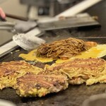 お好み焼屋みっちゃん - ※ 他の方の 焼きそばロールとモダン焼き(* 'ω')ﾉ