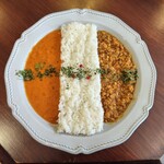 喫茶と雑貨 Dali - 2種カレー(ウニのクリーミーカレー、エスニック風トリキーマ)