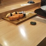 寿し芳 - お寿司をいなり、玉子、干ぴょうに変更。