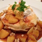 ザ・フレンチトーストファクトリー 亀有店 - りんごのパンケーキ