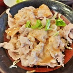 Ajikura - 国産豚ロースのしゃぶしゃぶは、ふんわり柔らかい豚ロースに千切りキャベツ、まろやかなごまダレもご飯に合う～
