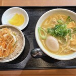 カレーうどん 千吉 - 千吉カレーうどんとミニかき揚げ丼