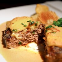 旬菜ステーキ処 らいむらいと - らいむらいと風チーズハンバーグステーキ 300g