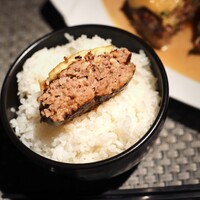 旬菜ステーキ処 らいむらいと - らいむらいと風チーズハンバーグステーキ 300g