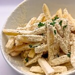 BISTRO SAKABA DOM’S - カマンベールポテト