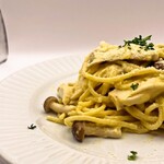 BISTRO SAKABA DOM’S - きのこの濃厚カルボナーラ