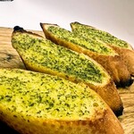 BISTRO SAKABA DOM’S - ガーリックトースト