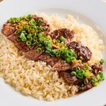 BISTRO SAKABA DOM’S - 牛肩ロースステーキガーリックライス