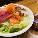 Hamukatsu Jinja - 海鮮まかないサラダ