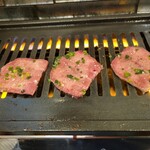 焼肉 ラッキー - 