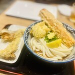 難波千日前 釜たけうどん - 