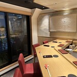 銀座 鮨 いな田 - ライトアップされたディナーの雰囲気も素敵です