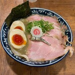 Menya Ichibiri Next - 特製らーめん 1100円