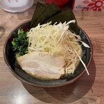 横濱家系ラーメン 武田家 - 