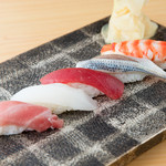 鮨処 幸 - 経験で身につけたお客様の食べやすいサイズの『にぎり寿司』