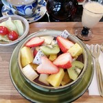 cafe イチフジ - アサイーセット…サラダ､フルーツジュース付き