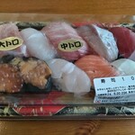 角上生鮮市場 - 料理写真:寿司10貫￥1500
