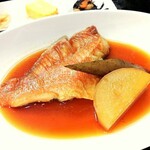 和食処 じなん坊 - 赤魚の煮つけ定食(ランチ)　￥1100