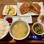 漬もん屋 鉢瓶 - とんかつランチ＝1200円