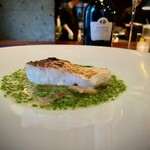 蒼 - まるで絹のように美しい白甘鯛　皮目の香ばしさと身の蕩けるような柔らかさ、そこに驚きの歯触りを携えた木耳が相まって歓喜