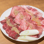 Yakiniku Shinkocchou - 特上厚切りタン元  特上 厚切りハラミ  特上骨付きテール