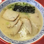 金豚 - チャーシュー麺