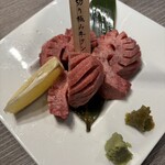 Sumibi Yakiniku Shubou Aotougarashi - 