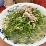 元祖ラーメン長浜家 - デフォにネギ多めで♪