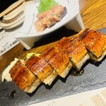 Warayakiya - 鰻のわらやき棒寿司