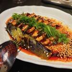 虎景軒 - ⻁景軒特製よだれ鶏 自家製のデュカが香りオレンジワインにぴったりの１皿