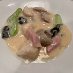 中国料理 四川 - 貝のミルクソース煮