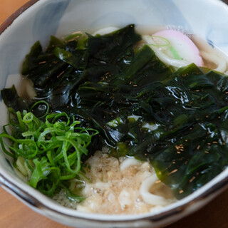 The "Shikoku Udon" with plenty of wakame seaweed is highly recommended! Extra large servings available for an additional fee.