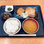 sakaigawapa-kingueriakudarisenfu-doko-to - おふくろ定食　880円税込