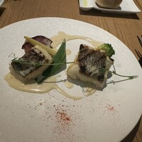 The Living Room with SKY BAR - メインの目鯛のグリル　白ワインソース