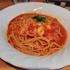 メゾンブランシュ - 料理写真:トマトとモッツァレラのパスタ サラダ付¥900