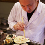 Akoya - 和食を修行してきた店主ならではの貝の旨味を引き出した料理は素材の新鮮さと生産の過程までこだわり抜いたからこそ。