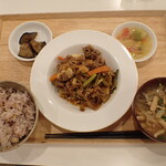 トーコーキッチン - 牛スタミナ炒め