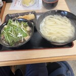 釜揚うどん一紀 - 釜揚かすつけうどん＆ちくわ天@全体像！