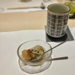 Kani Shou - 『緑茶(温)』『デザート(ほうじ茶アイス、わらび餅)』